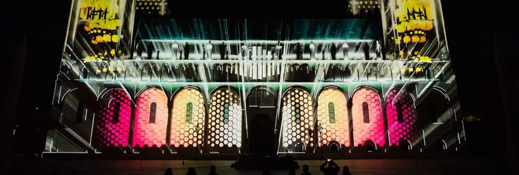 Zsolnay Light Art